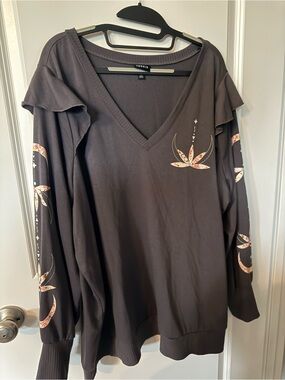 torrid Black V-Neck Floral Sleeve Ruffle Sweatshirt